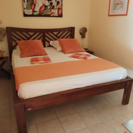 Bigouz Residence La Plage De L'Anse Caritan 생트안느 외부 사진