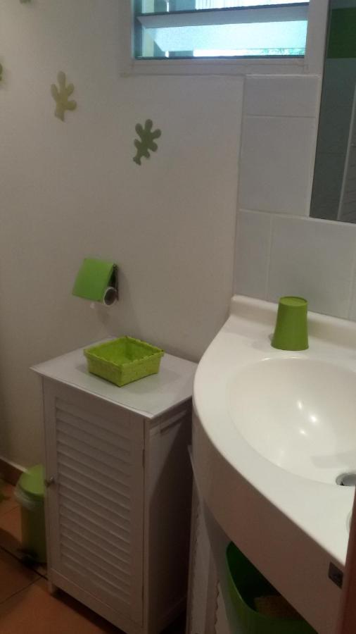 Bigouz Residence La Plage De L'Anse Caritan 생트안느 외부 사진